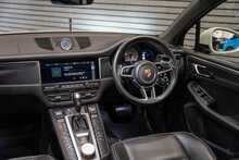 Porsche Macan T V6 GTS - U56103