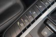 Porsche Macan T V6 GTS - U56103