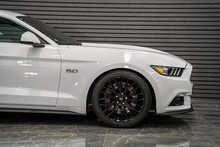 Ford Mustang V8 GT - U56106