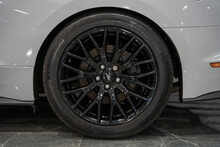 Ford Mustang V8 GT - U56106