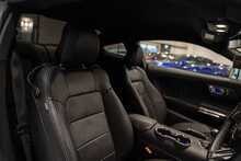 Ford Mustang V8 GT - U56106