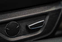 Ford Mustang V8 GT - U56106