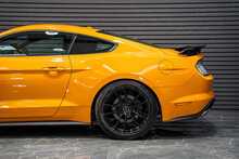 Ford Mustang V8 GT - U56108