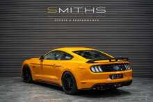 Ford Mustang V8 GT - U56108