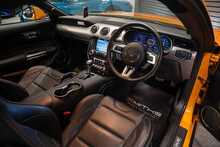 Ford Mustang V8 GT - U56108