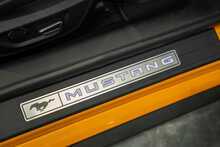 Ford Mustang V8 GT - U56108