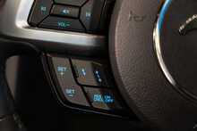 Ford Mustang V8 GT - U56108