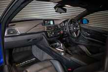 BMW M4 BiTurbo Competition - U56121