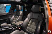 Porsche Macan T V6 GTS - U56124