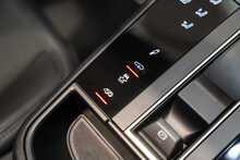 Porsche Macan T V6 GTS - U56124