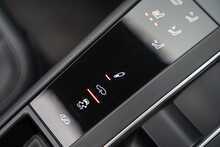 Porsche Macan T V6 GTS - U56124
