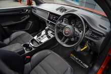 Porsche Macan T V6 GTS - U56124