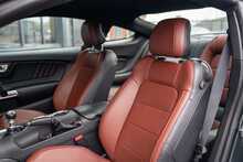 Ford Mustang V8 GT - U56138