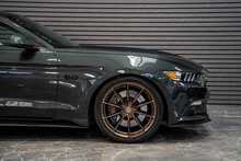 Ford Mustang V8 GT - U56138