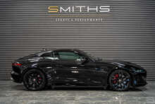 Jaguar F-Type V8 R-Dynamic Black - U56145