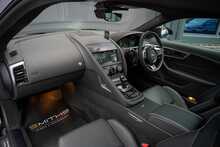 Jaguar F-Type V8 R-Dynamic Black - U56145