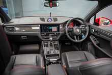 Porsche Macan T V6 GTS - U56148