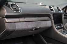 Porsche 718 Boxster T GTS - U56159