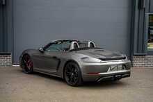 Porsche 718 Boxster T GTS - U56159