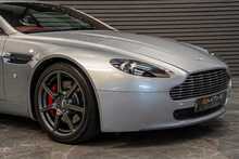 Aston Martin Vantage V8 - U56164