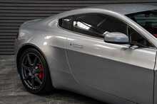 Aston Martin Vantage V8 - U56164