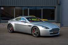 Aston Martin Vantage V8 - U56164