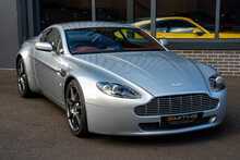 Aston Martin Vantage V8 - U56164