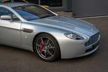 Aston Martin Vantage V8 - U56164