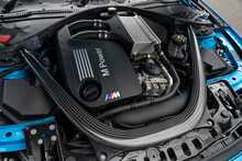 BMW M4 BiTurbo Competition - U56169