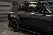 Land Rover Defender 110 D300 MHEV X - U56174