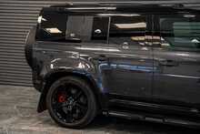 Land Rover Defender 110 D300 MHEV X - U56174