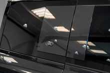 Land Rover Defender 110 D300 MHEV X - U56174