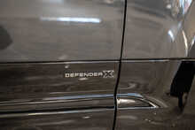 Land Rover Defender 110 D300 MHEV X - U56174