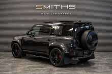 Land Rover Defender 110 D300 MHEV X - U56174