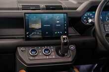 Land Rover Defender 110 D300 MHEV X - U56174