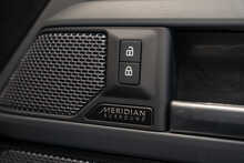 Land Rover Defender 110 D300 MHEV X - U56174