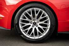 Ford Mustang V8 GT - U56185