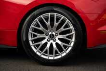 Ford Mustang V8 GT - U56185