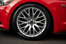 Ford Mustang V8 GT - U56185