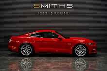 Ford Mustang V8 GT - U56185