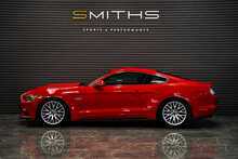 Ford Mustang V8 GT - U56185