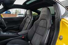 Porsche 911 T 991 Carrera GTS - U56190