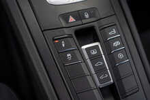 Porsche 911 T 991 Carrera GTS - U56190