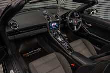 Porsche 718 Boxster T T - U56191