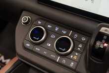 Land Rover Defender 90 P400 MHEV X - U56204