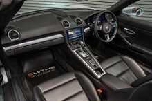 Porsche 718 Boxster T - U56208