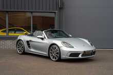 Porsche 718 Boxster T - U56208