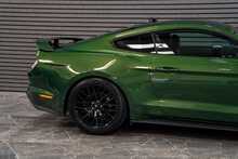 Ford Mustang V8 GT - U56211