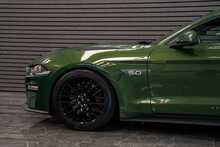 Ford Mustang V8 GT - U56211