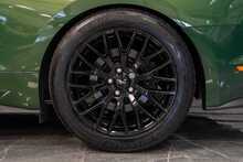 Ford Mustang V8 GT - U56211